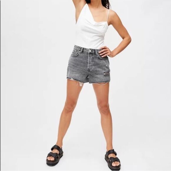 Urban Outfitters BDG Grey Summer Cutoff Distressed High Rise Denim Shorts 28 - Picture 1 of 9